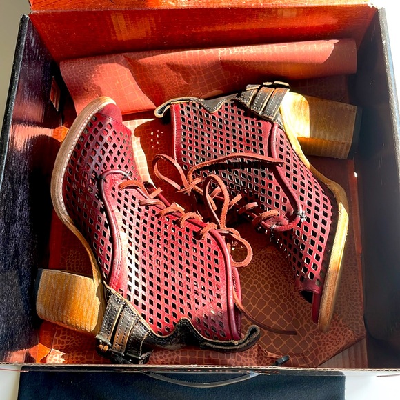 NWOT FREEBIRD BENNI BOOTIES SIZE 8 - Picture 5 of 10